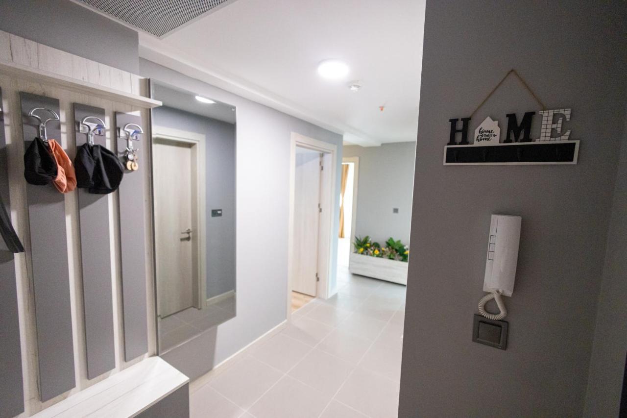 19Th & 18Th Floor Secure Apartments With Pool & Fitness & Parking Included In Price Skopje Bagian luar foto