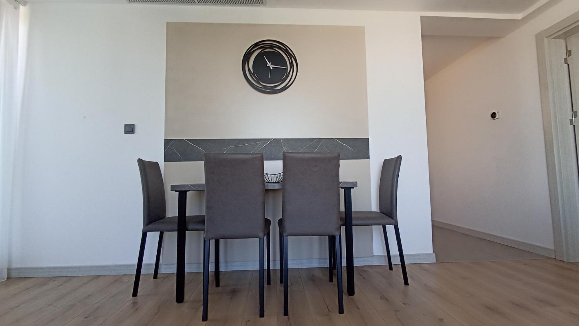 19Th & 18Th Floor Secure Apartments With Pool & Fitness & Parking Included In Price Skopje Bagian luar foto
