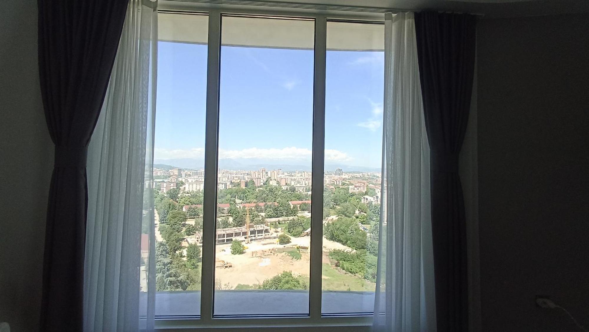 19Th & 18Th Floor Secure Apartments With Pool & Fitness & Parking Included In Price Skopje Bagian luar foto
