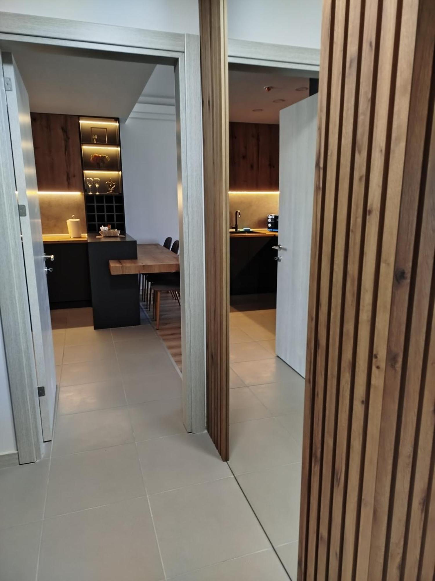19Th & 18Th Floor Secure Apartments With Pool & Fitness & Parking Included In Price Skopje Bagian luar foto